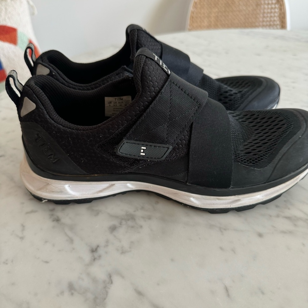 TIEM CYCLING SHOES